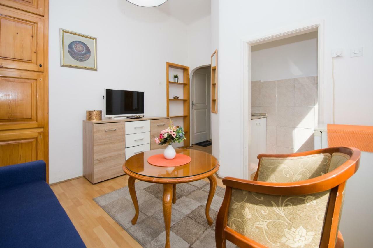 Downtown Star Apartment 베오그라드 외부 사진